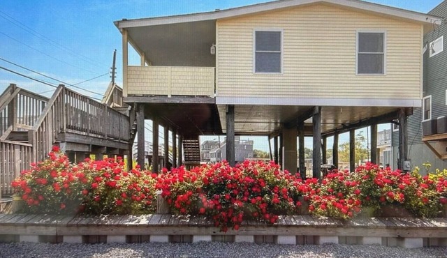 Minutes to Long Beach Island , Water Front Mallard Island Getaway !