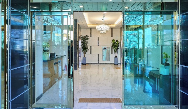 mir hotel