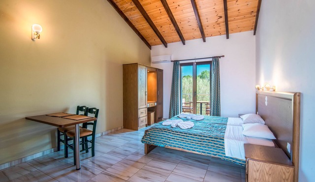 'Mirage Arillas Studio Type C18' with Shared Pool & Wi-Fi