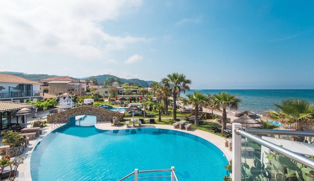 'Mirage Arillas Studio Type C17' with Shared Pool & Wi-Fi
