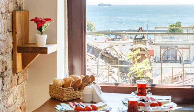 Miro Mansion