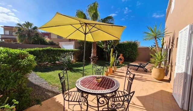 Miroirft DE LA Plage DE LA Villa