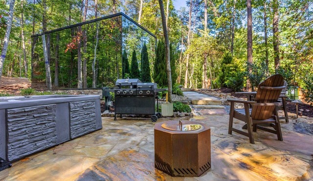 Mirror Cabin Forest S