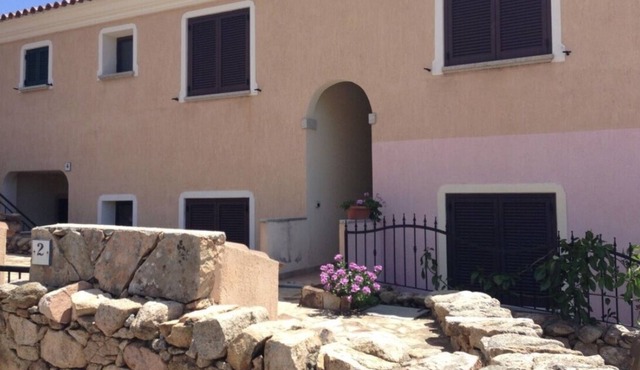 Mirto apartment, in a residential village with sea view AGRUSTOS