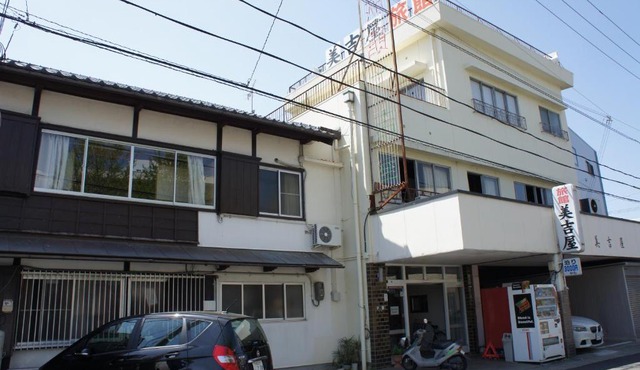 Miyoshiya Ryokan