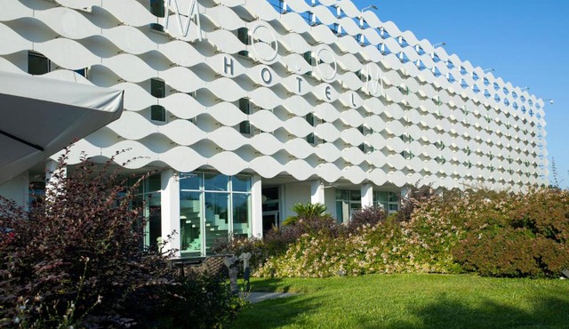 MO.OM Hotel