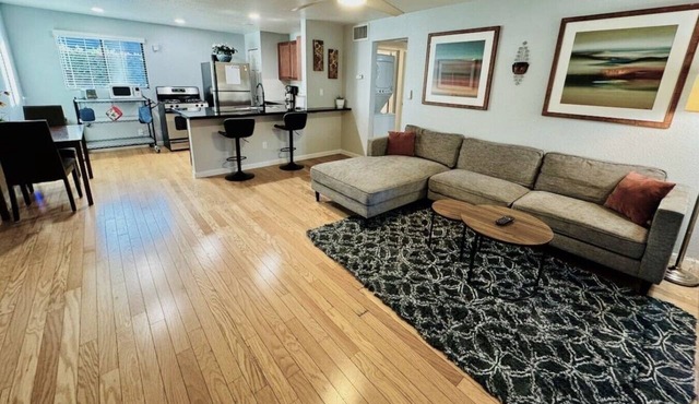 Mo`s Mid-Town 2Bdrm Marvel 103