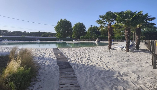 Mobil home 4 pers, on camping 4 stars, with lagoon, 7 km from Saumur.