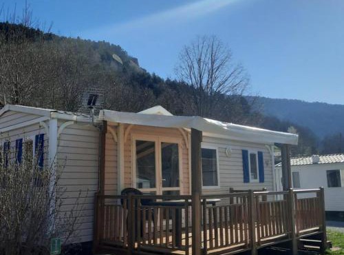 Mobil home avec terrasse et TV - 6 pers. - API-1-52-2943