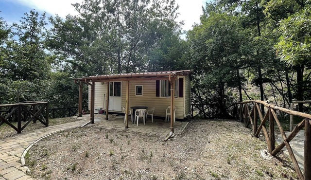 Mobile Home in Tuscany with Pool & BBQ