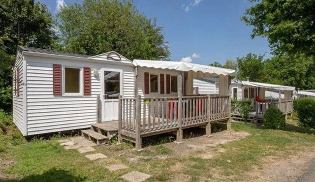 Mobile home with terrace for 4 guests