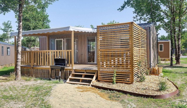 Mobile Home “Evasion 55” with Shared Pool and Terrace