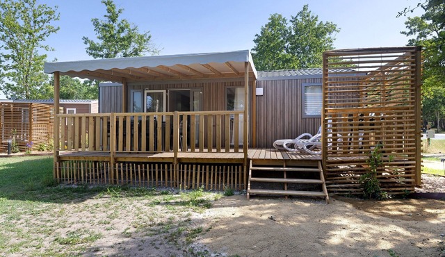Mobile Home “Evasion 50” with Shared Pool and Terrace