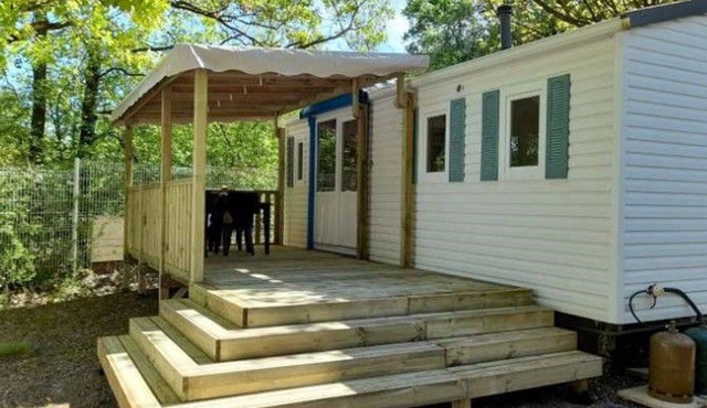 Mobile home for 4 with terrace in Tallard