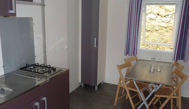 Mobile home for 5 guests, pets allowed