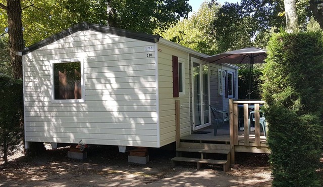 Mobile home in Messanges with terrace