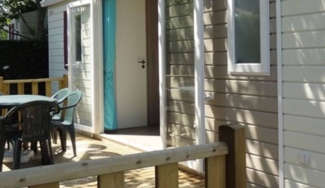 Mobile Home with Terrace - 3 Bedrooms in Messanges
