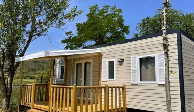 Mobile Home with Terrace for 6 People