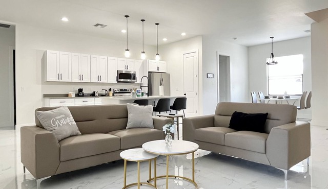 Mod Vacation Home!
