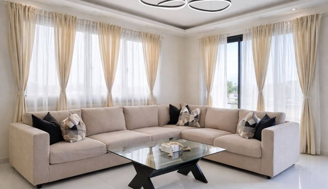 Modern 3BR Apartment in Santiago | 360 Views, Near El Monumento, Secure Parking, and Fast Wi-Fi