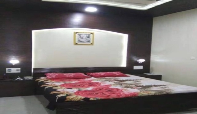 Modern Apartment with Kitchen & Wi-Fi – Perfect for Work & Relaxation