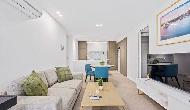 Modem One Bedroom Apartment on Northbourne Avenue
