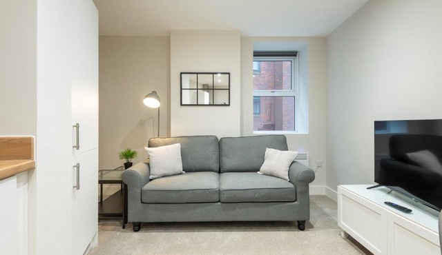 Modern 1-Bed Flat in Central Hull Near Old Town