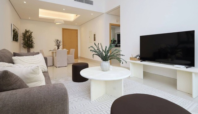 Modern 1 Bed in Al Warqa