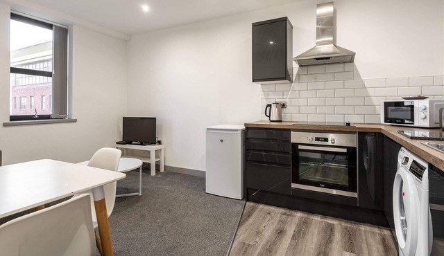 Modern 1 Bedroom Apartment in Barnsley