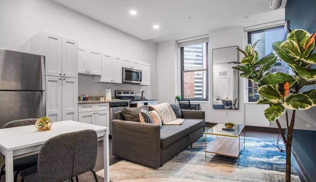 Modern 1-Bedroom with WiFi & AC - Walk to Convention Center & Cultural District