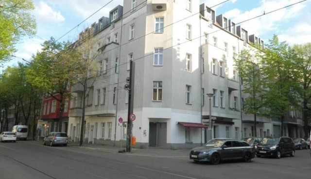 Modern 170 m² Loft with Sunny Terrace & Free Parking Near Alexanderplatz