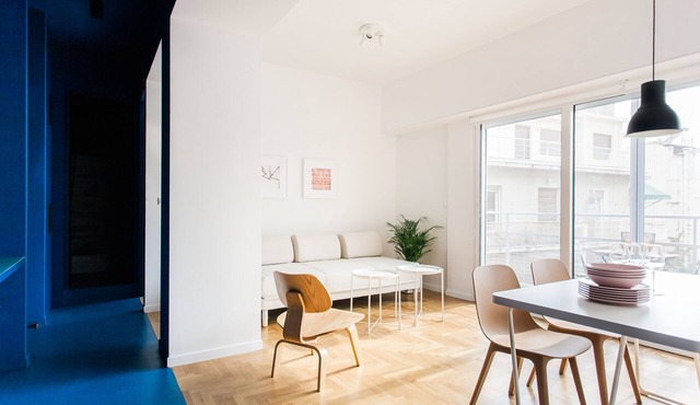 Modern 2 bed/2 bath Acropolis view flat