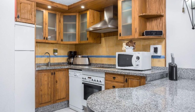 Modern 2-Bed Apartment | Taurito Resort | Sleeps 6