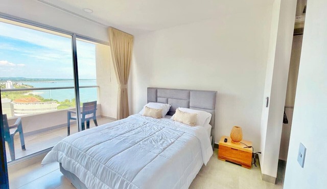 Modern 2 bedroom apartment with ocean view