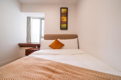 Modern 2 Bedroom Suite Xujiahui Center Walk to Malls