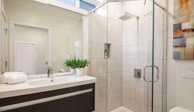 Modern 2-bedroom in the heart of the mission