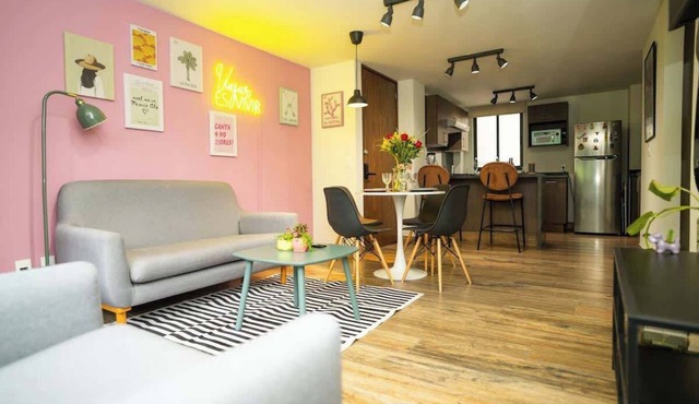 Modern 2BR 2BA Apartment by Plaza de Toros