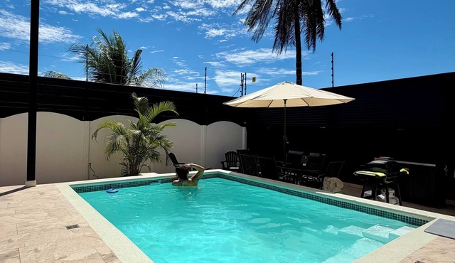 Modern 2BR ,Private Pool, AC and EV Charger