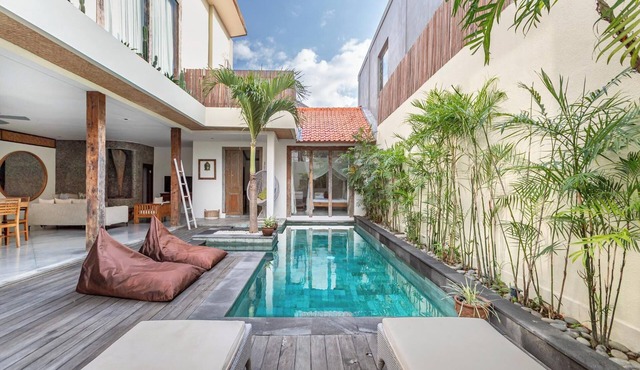 Modern 2BR Seminyak Big Bedrooms + Bathtub Pool