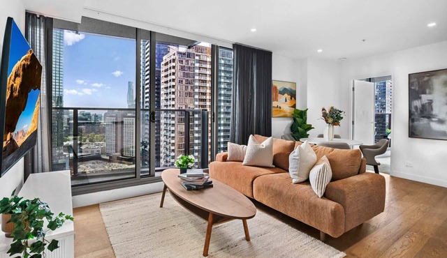 Modern 2BR Southbank | City Views + 2 Balconies