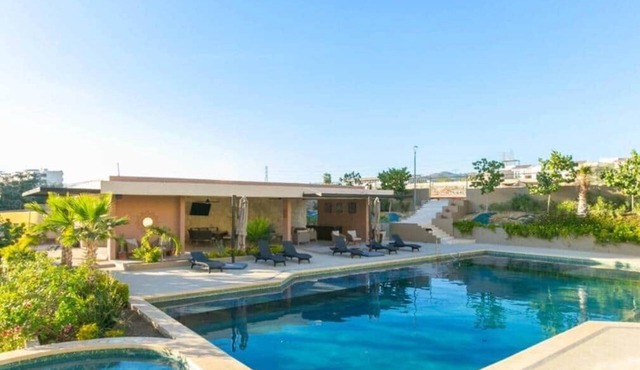 Modern 2BR with Ocean Views