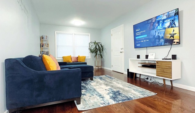 Modern 3BR 2BA Near EWR & NYC Parking