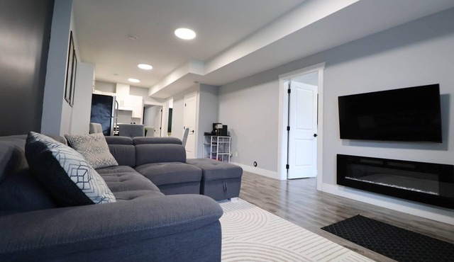 Modern 3BR w/Patio + Fireplace | Self Check-in