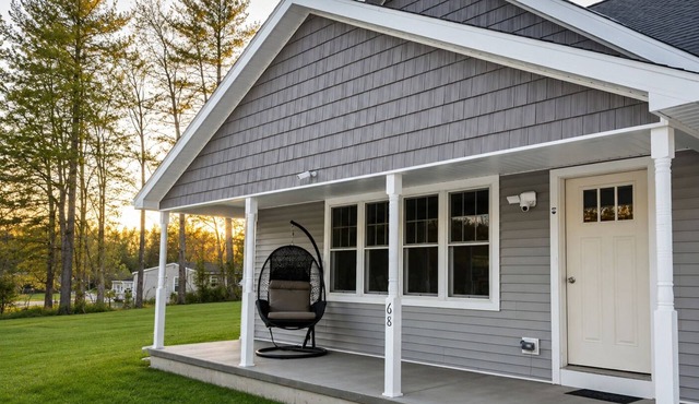 Modern 3BR Wellness Retreat w/Jacuzzi, Infrared & wood burning Saunas, EV-Charge