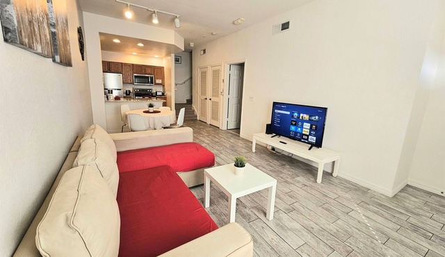 MODERN*3BR2BA*MASTER GROUNDFLOOR*GATED*AMENITIES