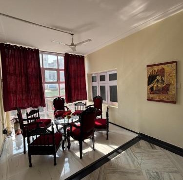 Modern 4 BHK