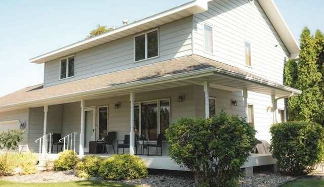 Modern 4-BR House for 8 Near Zoo MT