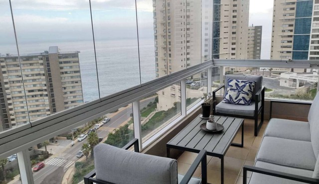 Modern 4BR Apartment with Ocean View near Concón