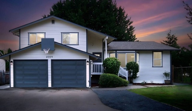 Modern 7-Bedroom Home with Spacious Yard,