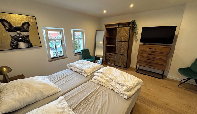 Modern and comfortable apartment with 2 bedrooms, tower room and balcony.